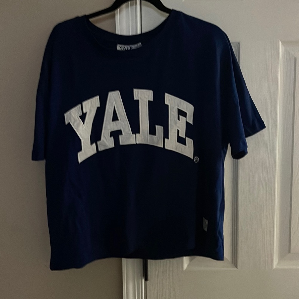 Yale Oversized Crop College Tshirts